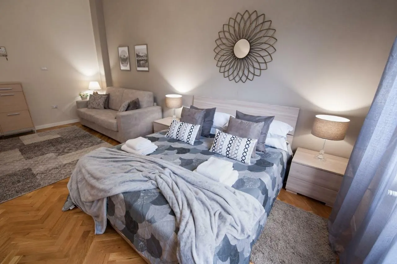 Grandapartments Via Merliani Napoli 0*, Neapol