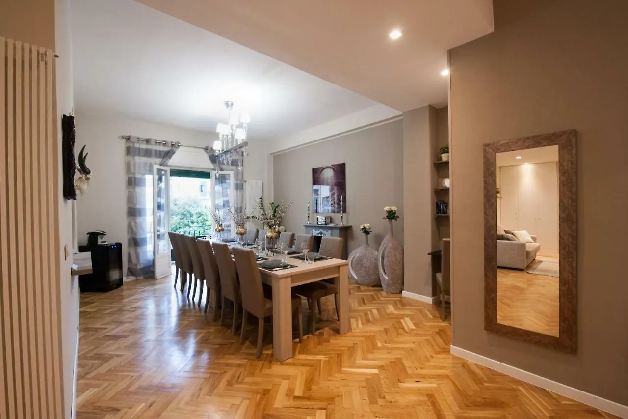 Apartment Grandapartments Via Merliani Napoli Italy